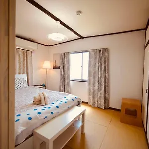 Nippori Nishi-tengachaya Guesthouse西天下茶屋アパートメント 大阪
